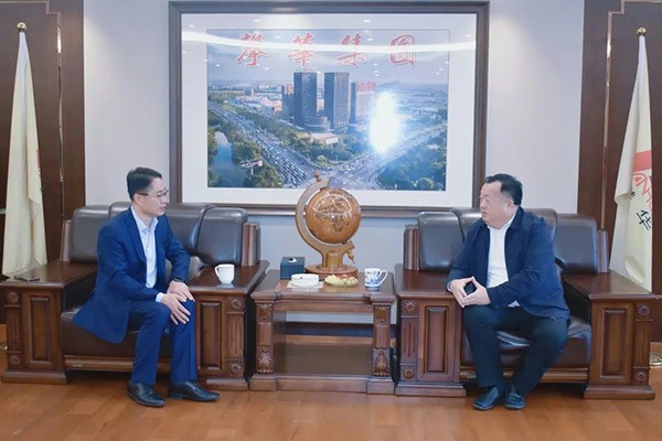 俞會長與李總會談 俞會長與李總會談