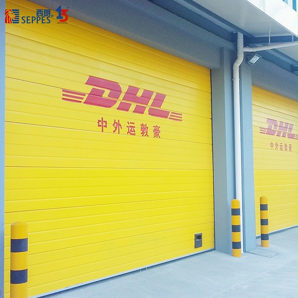 訂制黃色門板密閉型無采光窗 訂制黃色門板密閉型無采光窗